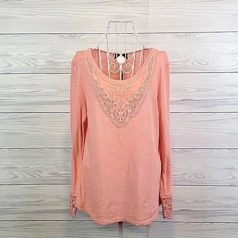 Charlie Paige knit top with lace accents Size S/M